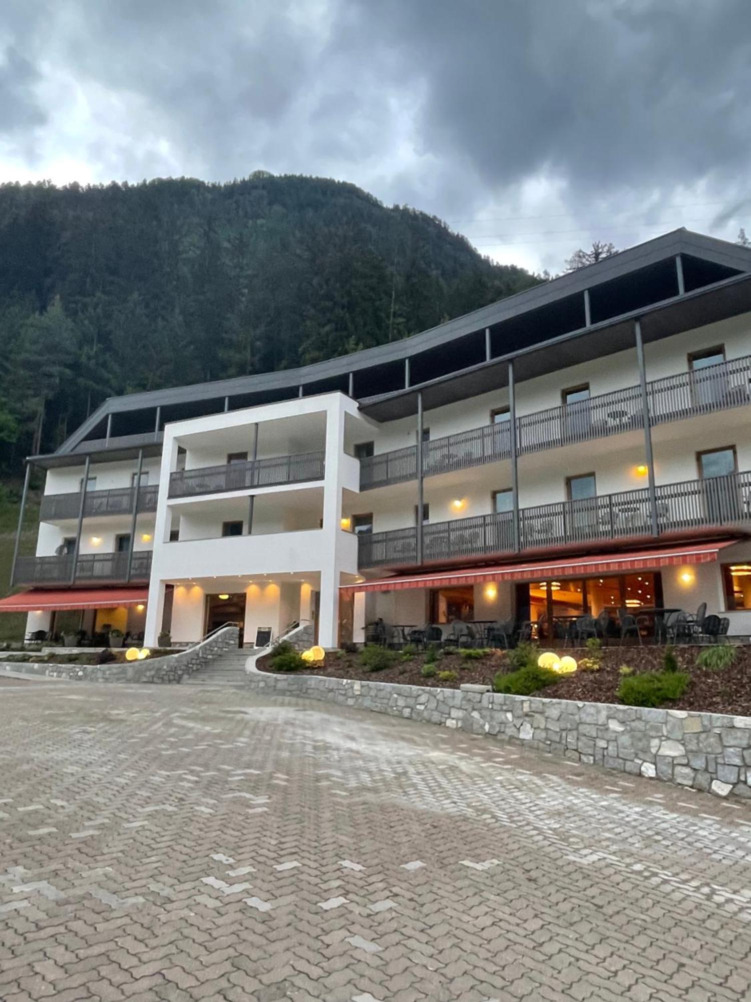 Hotel Larch Кампо-ді-Тренс Екстер'єр фото